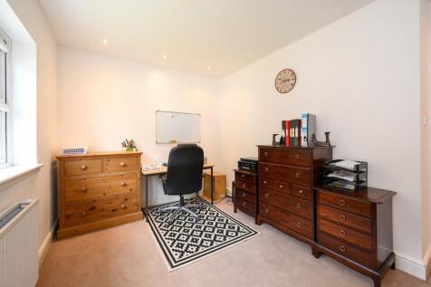 Bedroom/Study