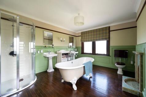 En Suite Bathroom