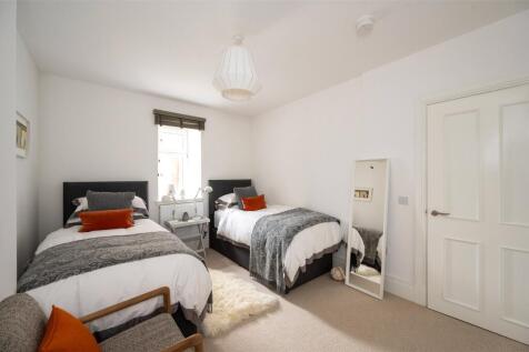 Double Bedroom 2