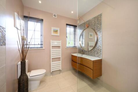 Family Shower Room