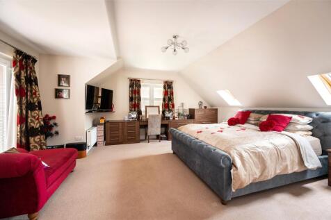 Principal Bedroom