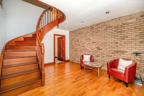 Staircase &amp; Lower