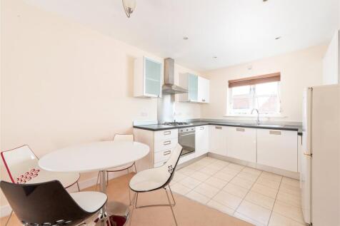 Kitchen/Dining Area