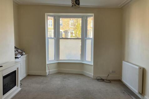 sitting room new.jpg