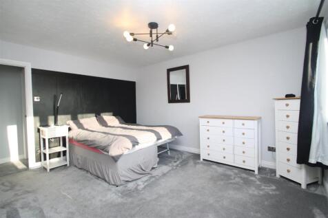 bedroom 1 main.JPG