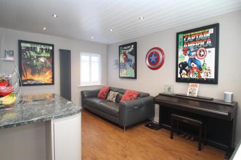 family room 2.JPG