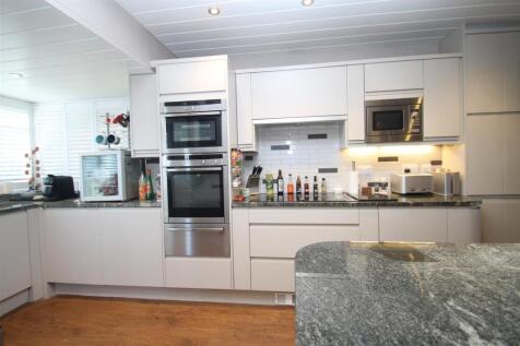 kitchen 3.JPG