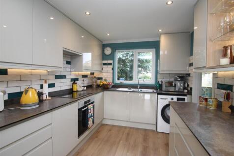kitchen far end.JPG