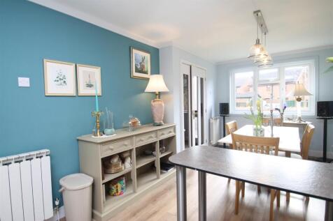 kitchen to dining.JPG