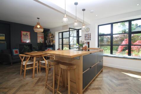 kitchen to dining.JPG