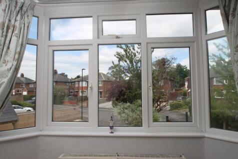 bedroom 1 window.JPG