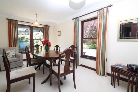 dining room.JPG