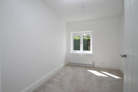 bedroom 3.jpg