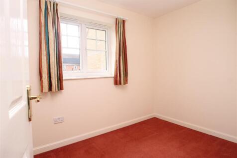 bedroom 4.JPG