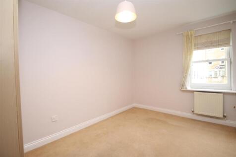 bedroom 2.JPG
