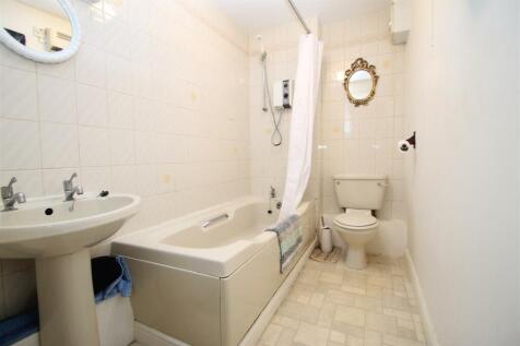 bathroom.JPG