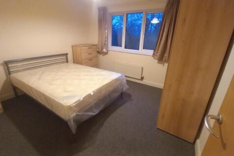 Double bedroom 2