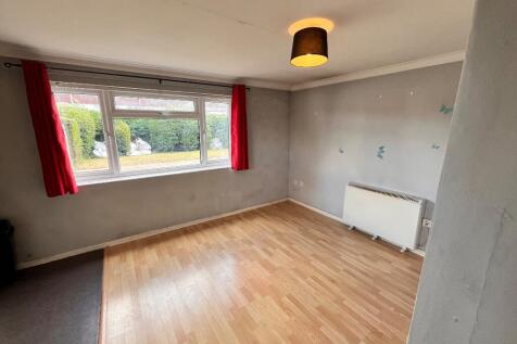 LOUNGE/KITCHEN