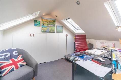 Attic Bedroom/Study