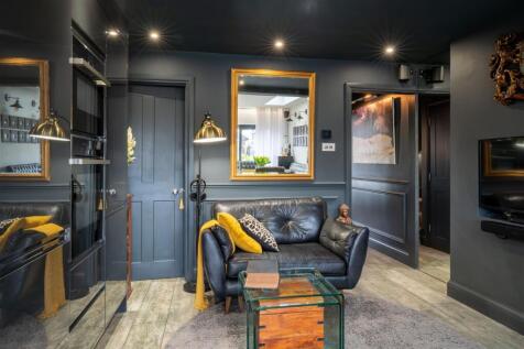 Luxury Fully Fitted Kitchen/Dining Room