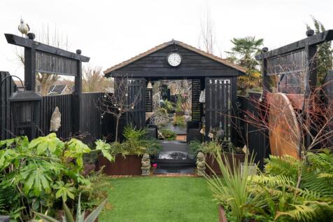 Large Rear Garden