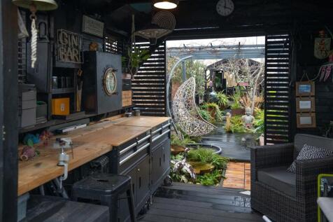 Pergola/Workshop