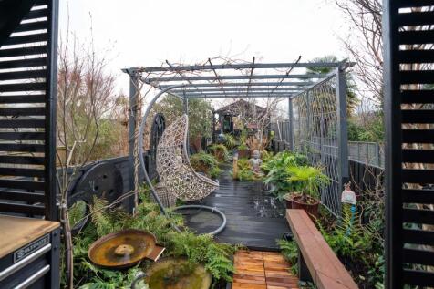 Large Rear Garden