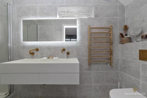 23_Ensuite_29CobdenHill_Logo-50.JPG
