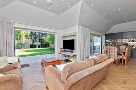 34ParkCrescent&#43;Logo-33.jpg