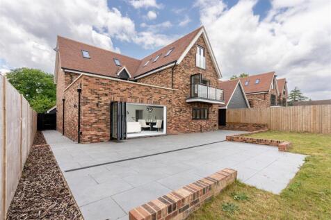 Large Rear Garden