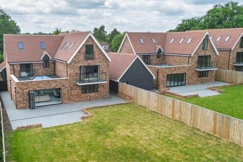 Large Rear Garden