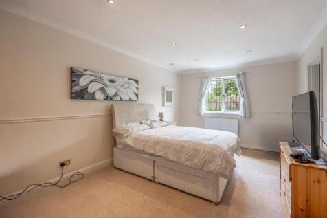 Farnham-11.jpg