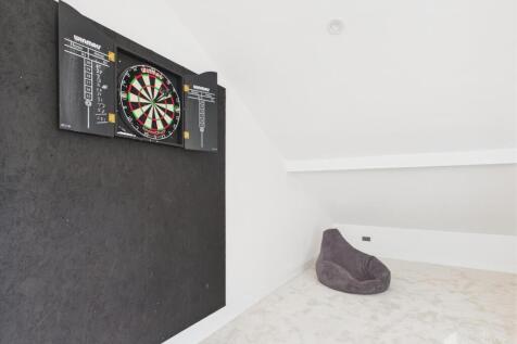 Bedroom 6 - Games Room