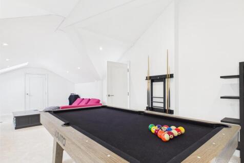 Bedroom 6 - Games Room