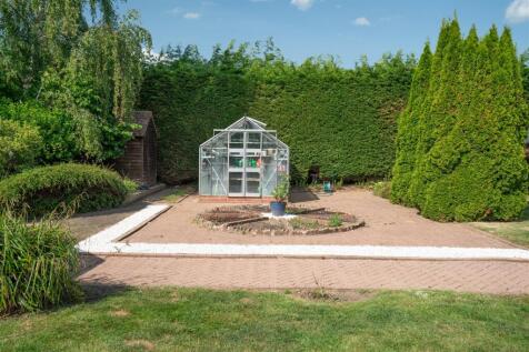 Large Mature Garden