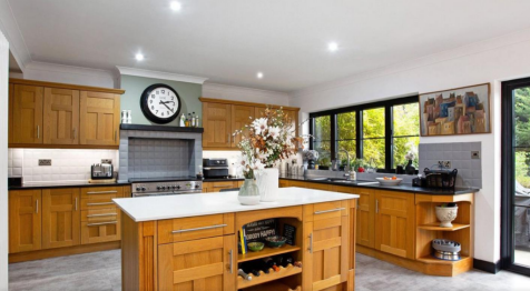 2Kitchen 2.png