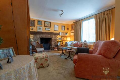 LIVING &amp; DINING ROOM