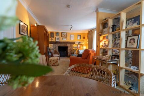 LIVING &amp; DINING ROOM