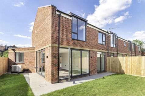 Landscaped Rear Garden