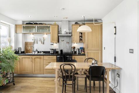Reception/Kitchen