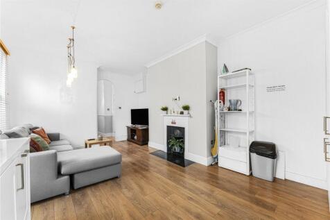 Kitchen/Reception