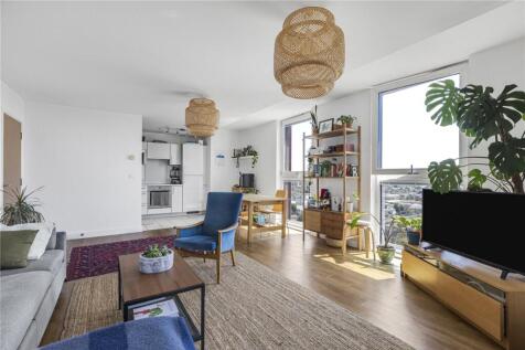 Reception/Kitchen