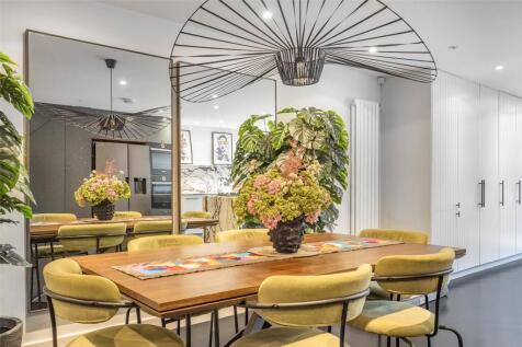 Reception/Kitchen