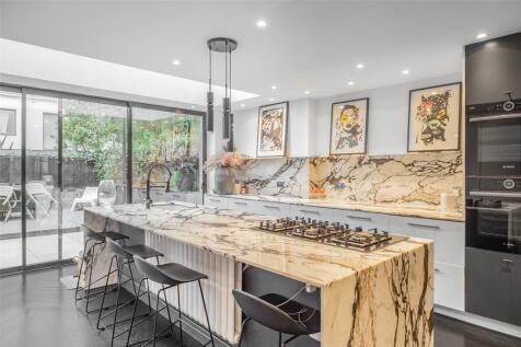 Reception/Kitchen