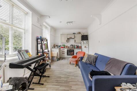 Reception/Kitchen