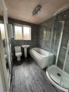 Bathroom suite