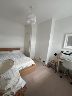 Guest bedroom