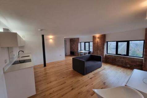 Living Room/Kitchen