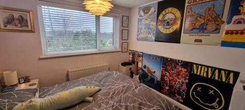 2nd bedroom