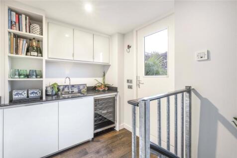 Reception/Kitchen